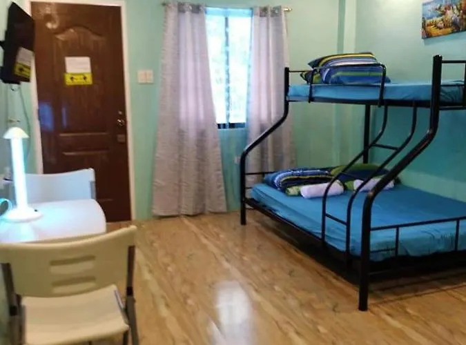 Azulea House Lodge *